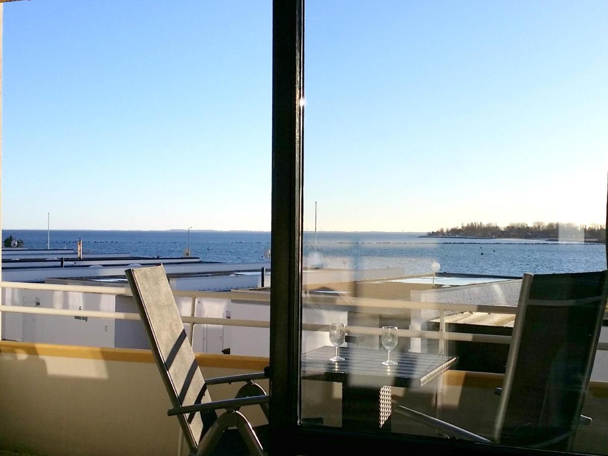 Meerblick-Apartment Meerzeit Südstrand 34m² 2 Pers. 1.OG BK MB WLAN Fehmarn Exterior foto