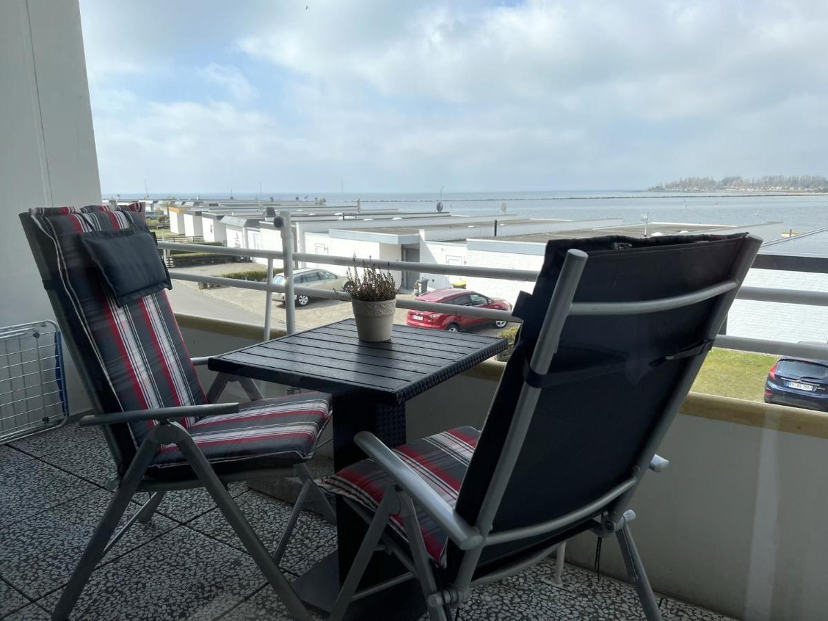 Meerblick-Apartment Meerzeit Südstrand 34m² 2 Pers. 1.OG BK MB WLAN Fehmarn Exterior foto